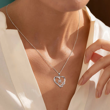 Silvery, smooth heart-shaped zircon pendant necklace with the first letter, women's jewelry, a gift for girls;