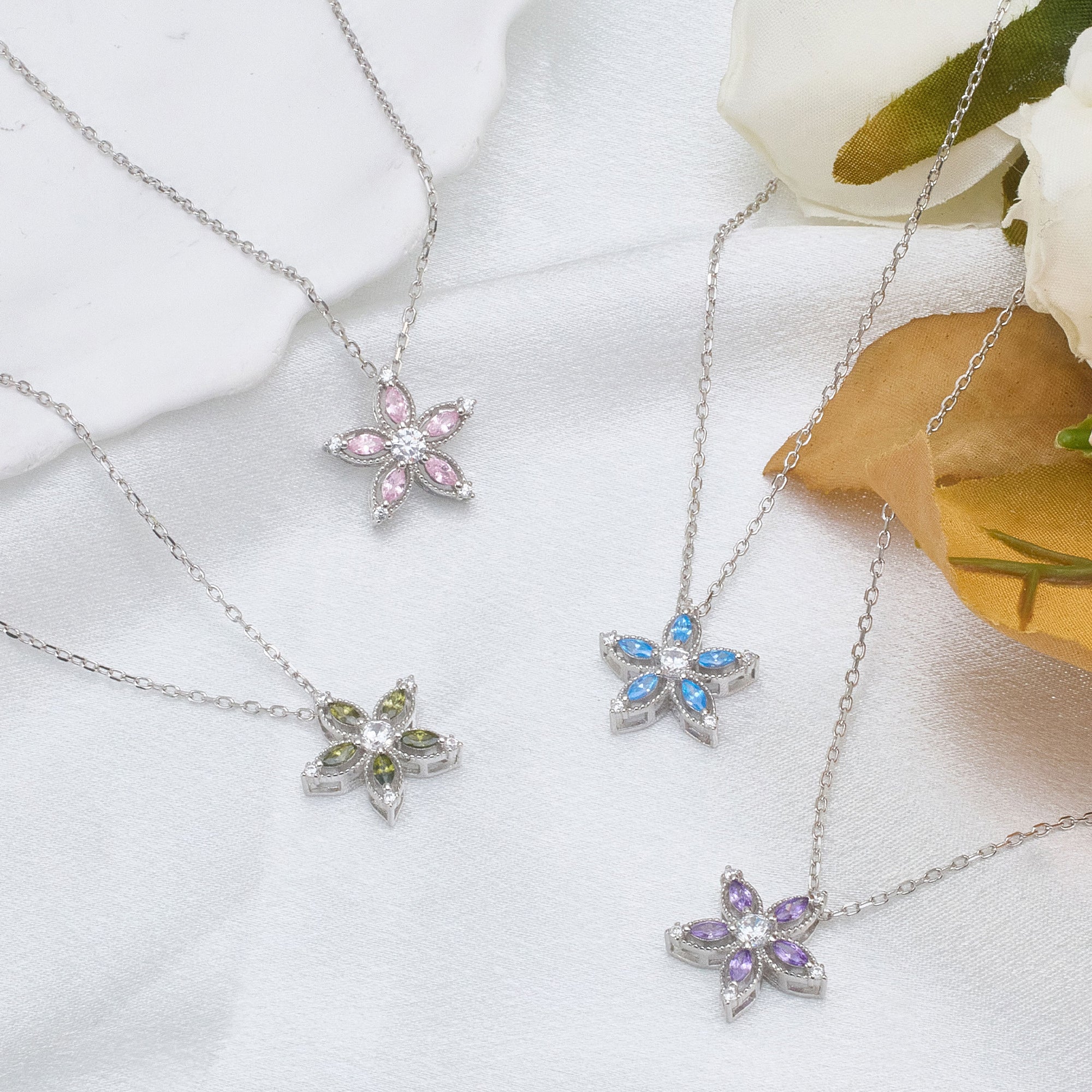 Silvery, flower birthstone necklace, S925 silver plated birthstone necklace, suitable for teenage girls, birthday jewelry gift;